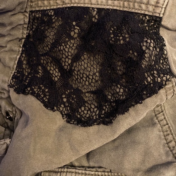 H&M Olive Green Black Lace Button Down Shirt Long Sleeve Top Soft Suede Touch 2 - Picture 6 of 9